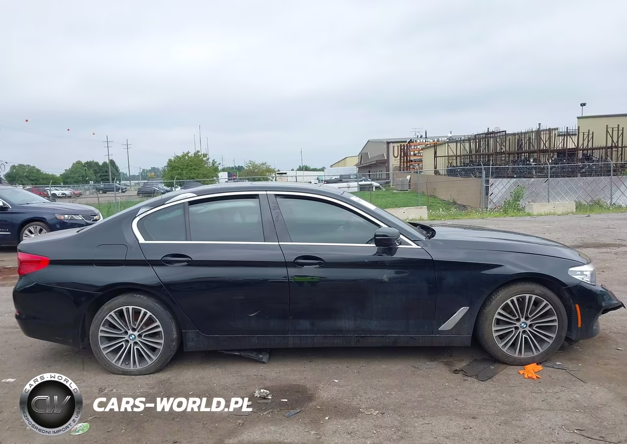 2019 BMW 5 Series 530I xDrive VIN:WBAJA7C50KWW09877 - 13