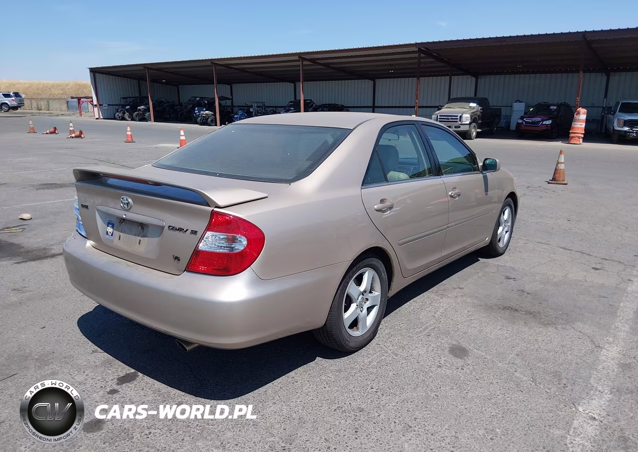 2002 Toyota Camry Se VIN:4T1BF30K02U014966 - 4