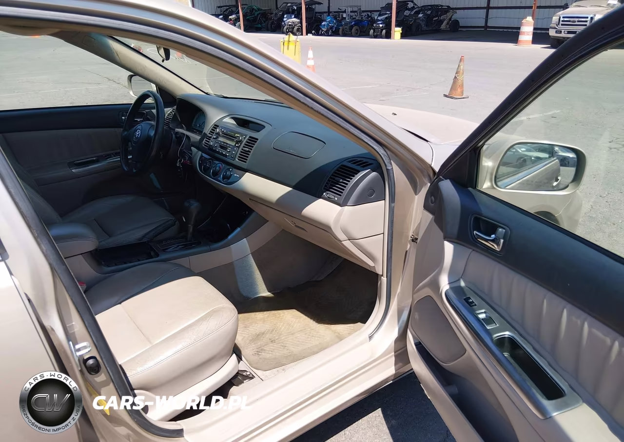 2002 Toyota Camry Se VIN:4T1BF30K02U014966 - 5