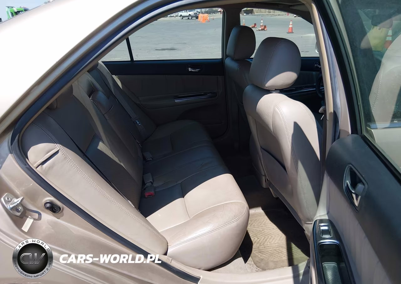 2002 Toyota Camry Se VIN:4T1BF30K02U014966 - 8