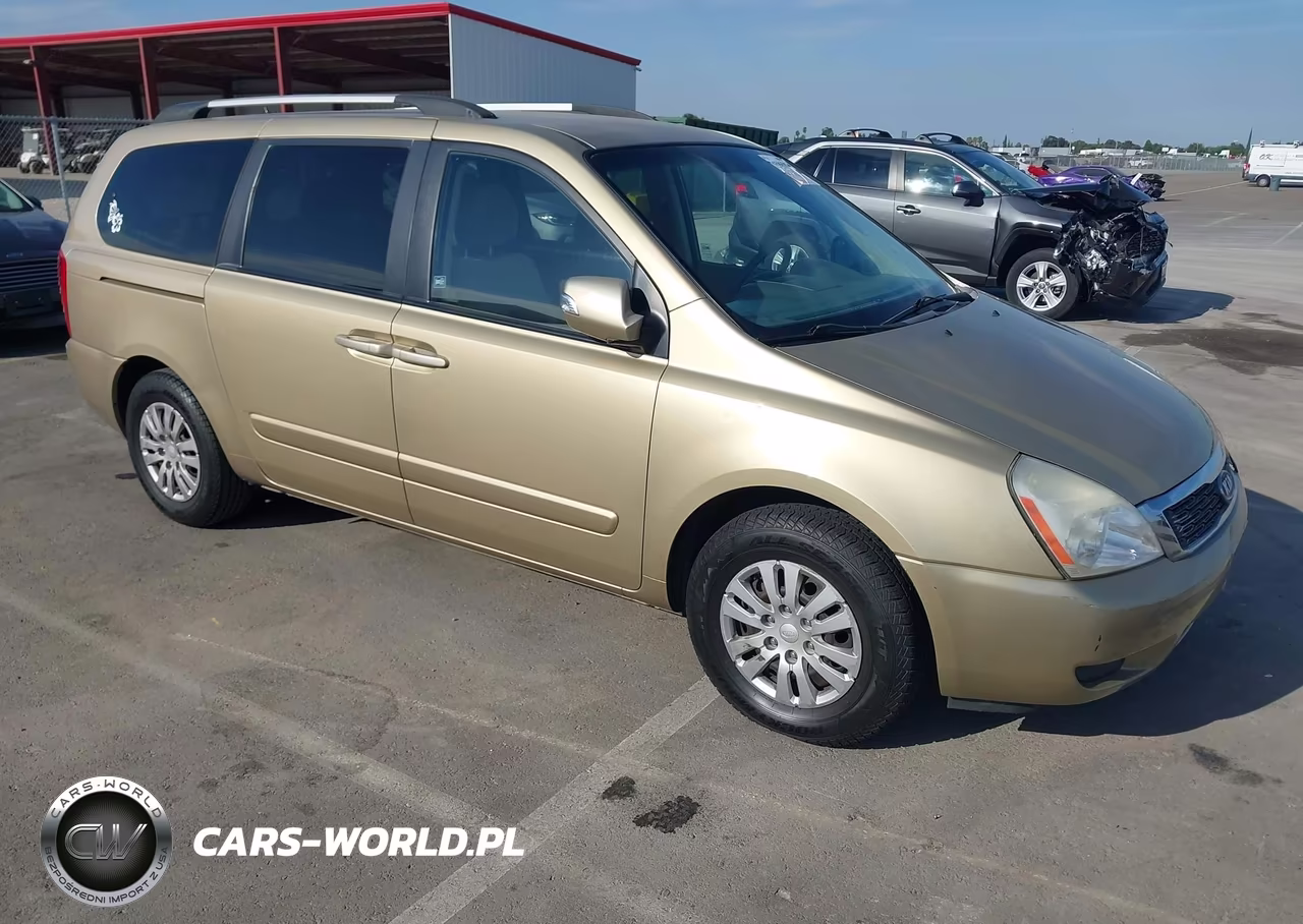 2011 Kia Sedona Lx