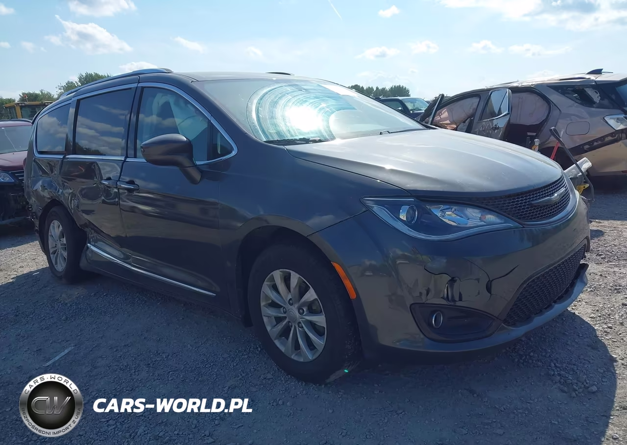 2020 Chrysler Pacifica Touring L
