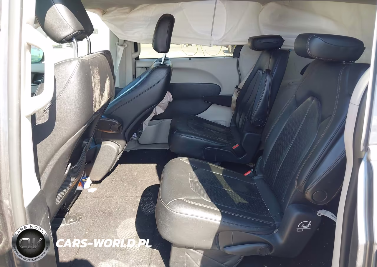 2020 Chrysler Pacifica Touring L VIN:2C4RC1BG6LR112715 - 8