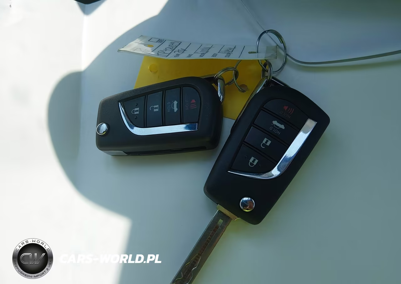 2026 Toyota Corolla Le VIN:5YFB4MDE4TP424043 - 11