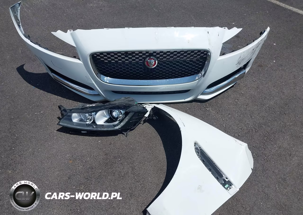 2017 Jaguar Xf 35T Premium VIN:SAJBD4BVXHCY44572 - 12
