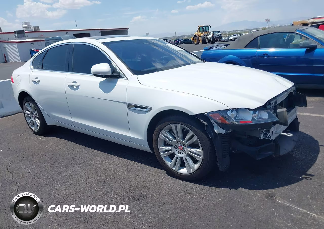 2017 Jaguar Xf 35T Premium VIN:SAJBD4BVXHCY44572 - 14