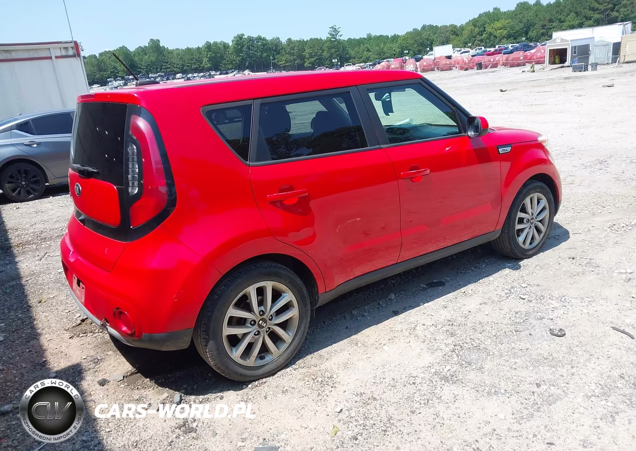 2018 Kia Soul + VIN:KNDJP3A5XJ7619984 - 4