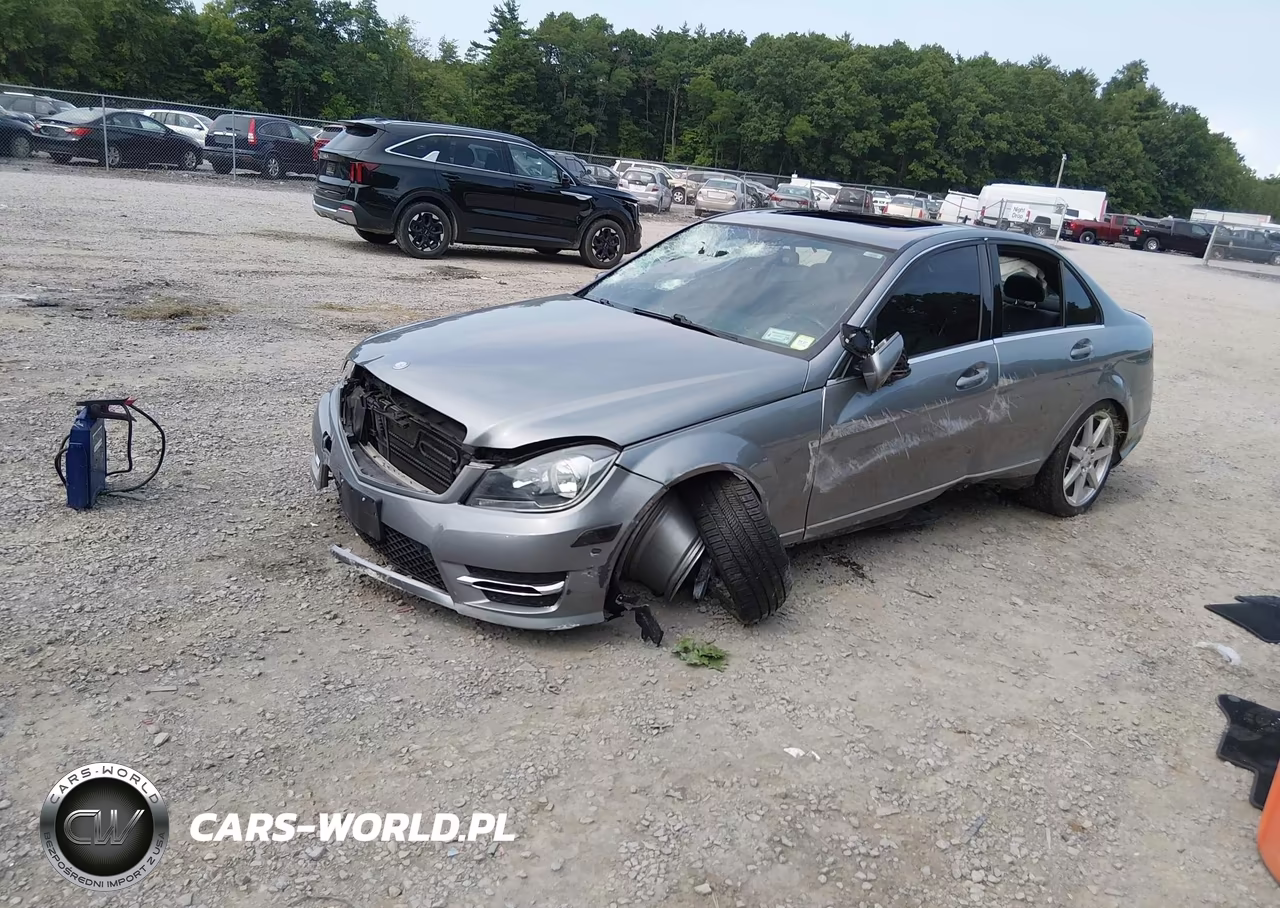 2014 Mercedes-Benz C 250 Sport VIN:WDDGF4HB9EA962105 - 2