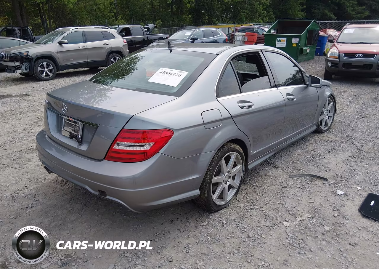 2014 Mercedes-Benz C 250 Sport VIN:WDDGF4HB9EA962105 - 4