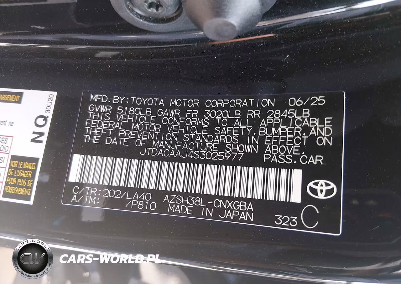 2025 Toyota Crown Signia Limited VIN:JTDACAAJ4S3025977 - 9