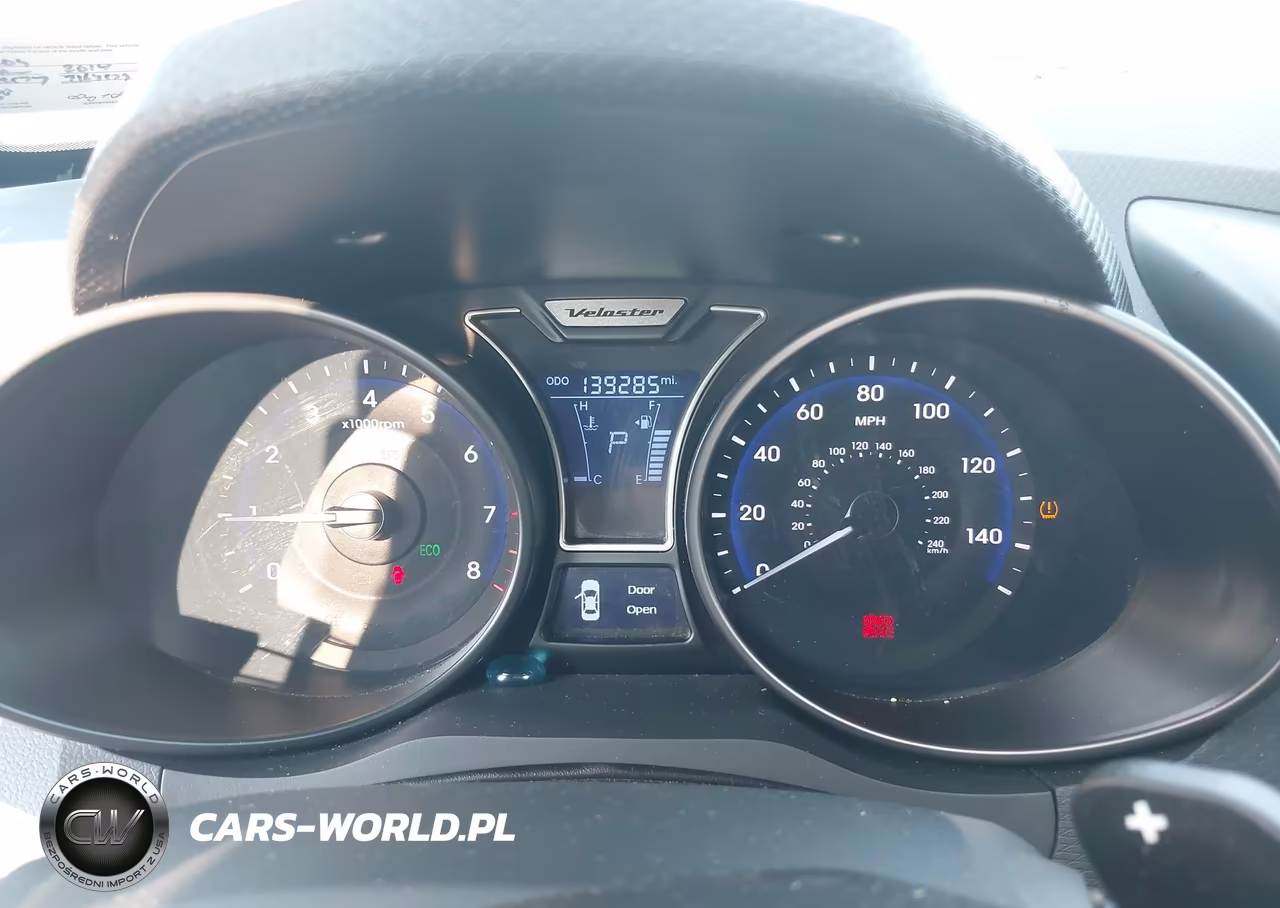 2014 Hyundai Veloster Turbo W-Black VIN:KMHTC6AE2EU204604 - 7