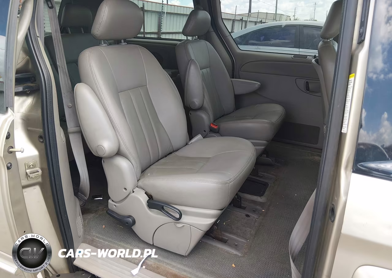 2003 Chrysler Town & Country Lxi VIN:2C8GP54L43R304324 - 8