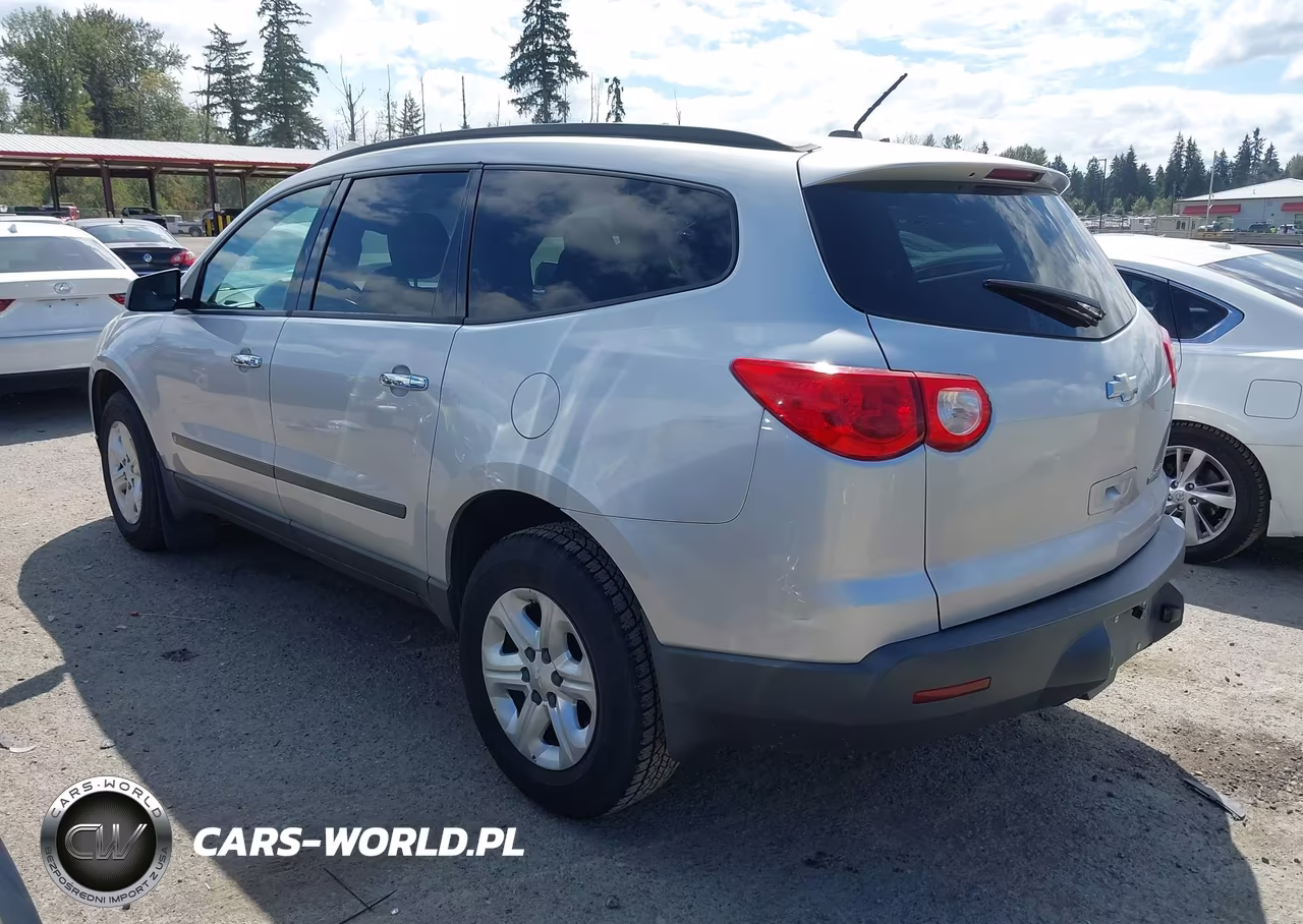 2010 Chevrolet Traverse Ls VIN:1GNLREED2AS155710 - 3