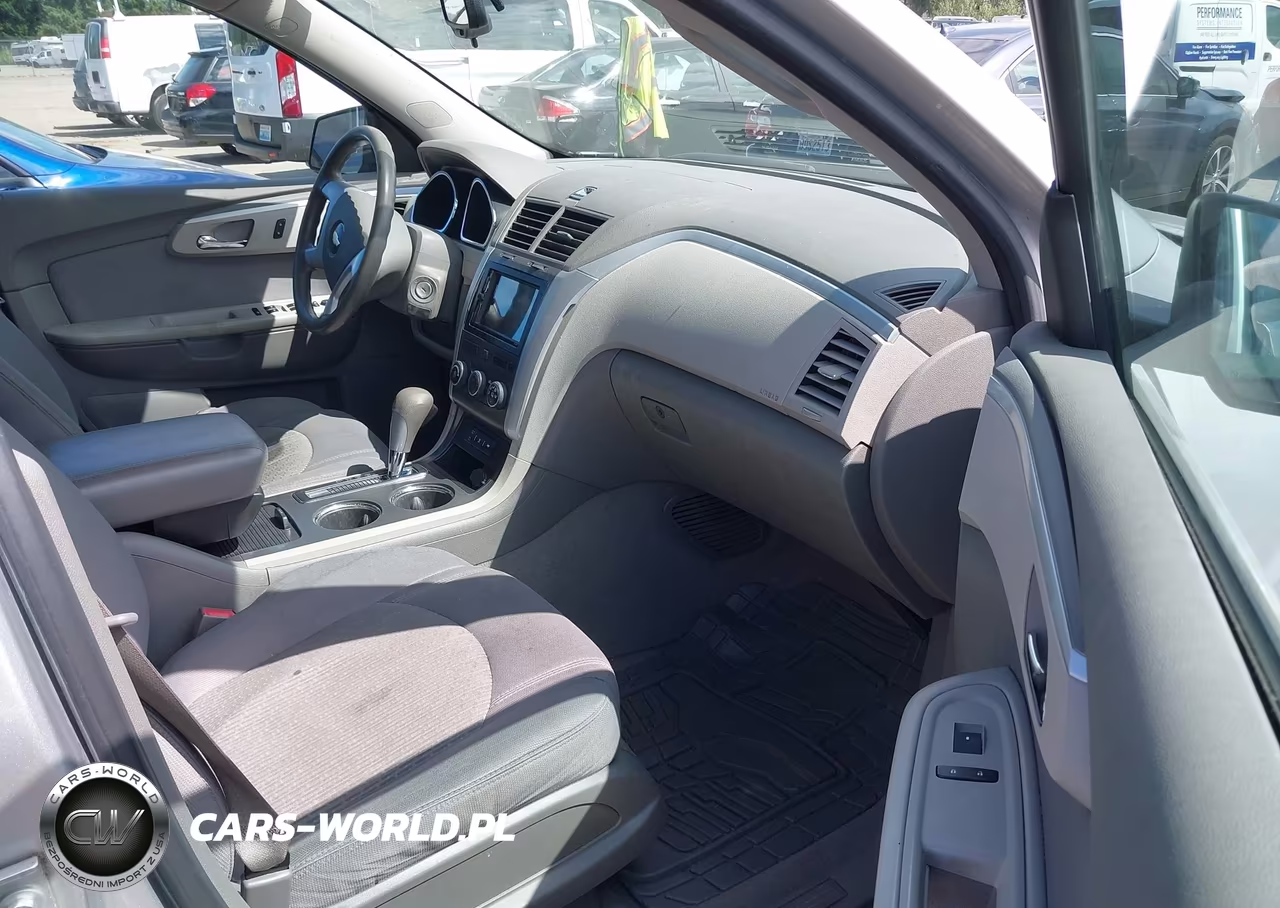 2010 Chevrolet Traverse Ls VIN:1GNLREED2AS155710 - 5