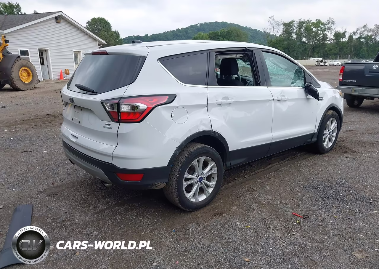 2017 Ford Escape Se VIN:1FMCU0GD2HUD85992 - 4