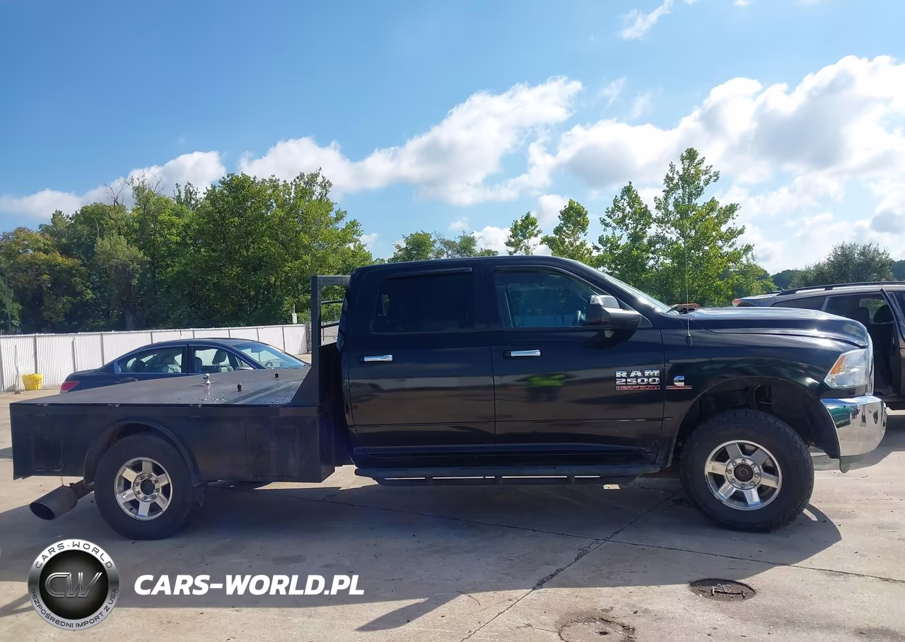 2015 Ram 2500 Slt VIN:3C6UR5JL8FG588822 - 13