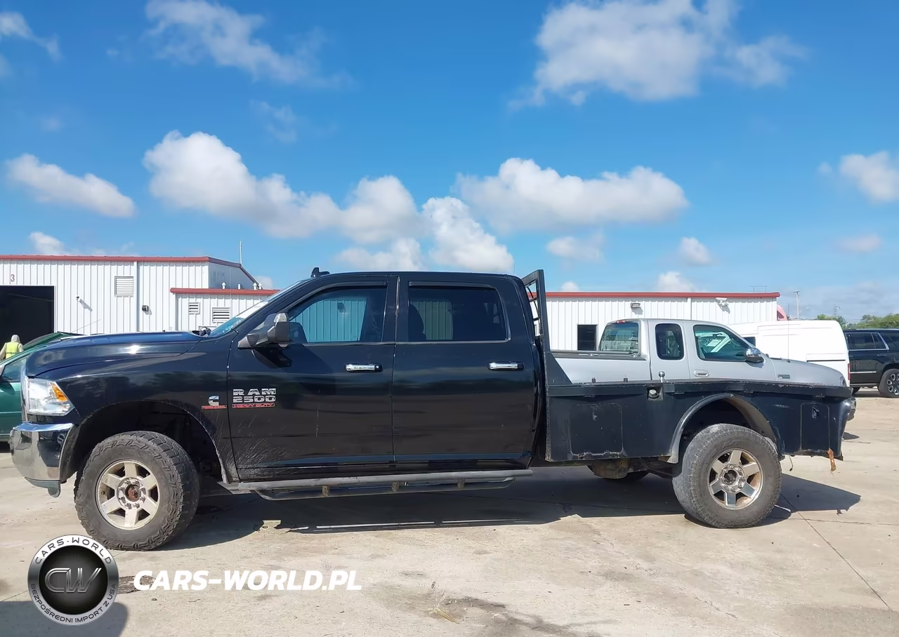 2015 Ram 2500 Slt VIN:3C6UR5JL8FG588822 - 14