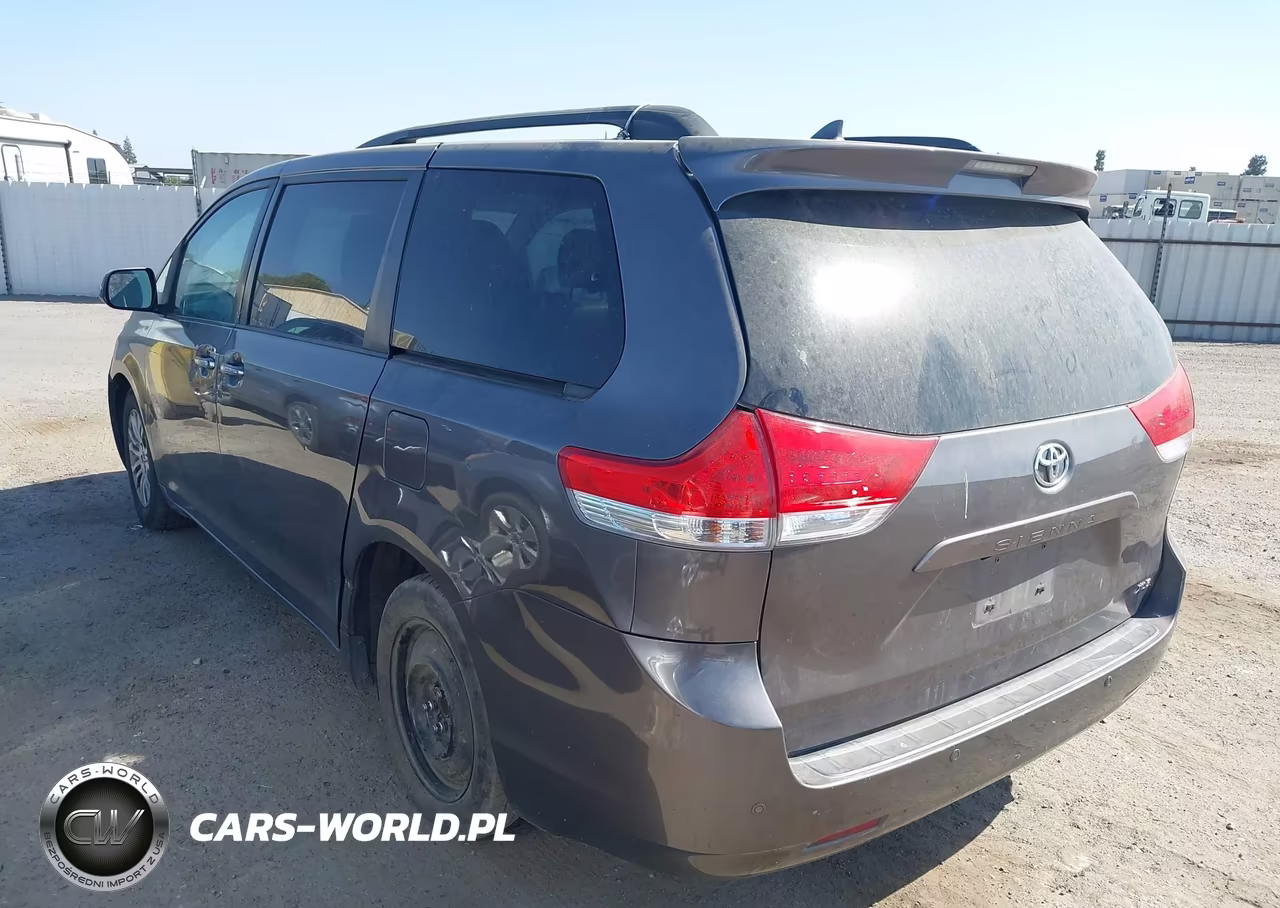 2011 Toyota Sienna Xle V6 VIN:5TDYK3DC9BS072849 - 3