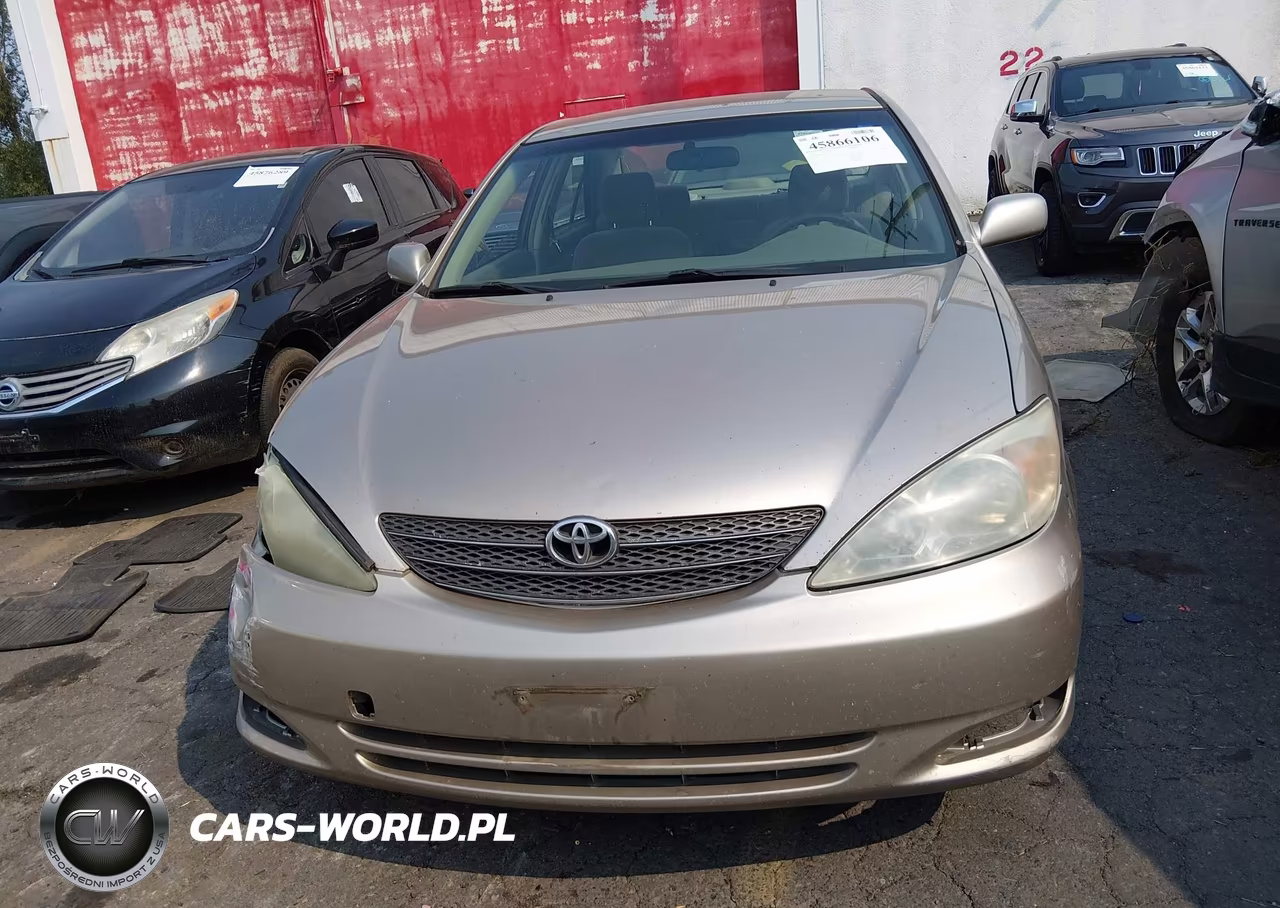 2003 Toyota Camry Le VIN:JTDBE32K830179256 - 12