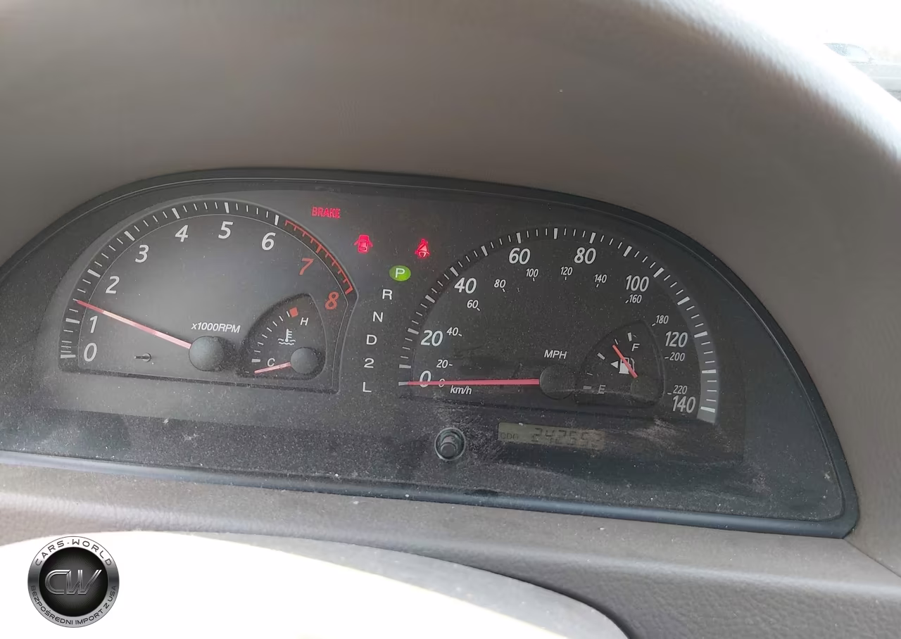 2003 Toyota Camry Le VIN:JTDBE32K830179256 - 7
