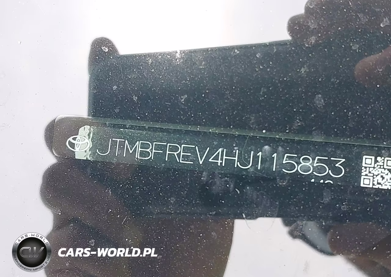 2017 Toyota Rav4 Le VIN:JTMBFREV4HJ115853 - 17
