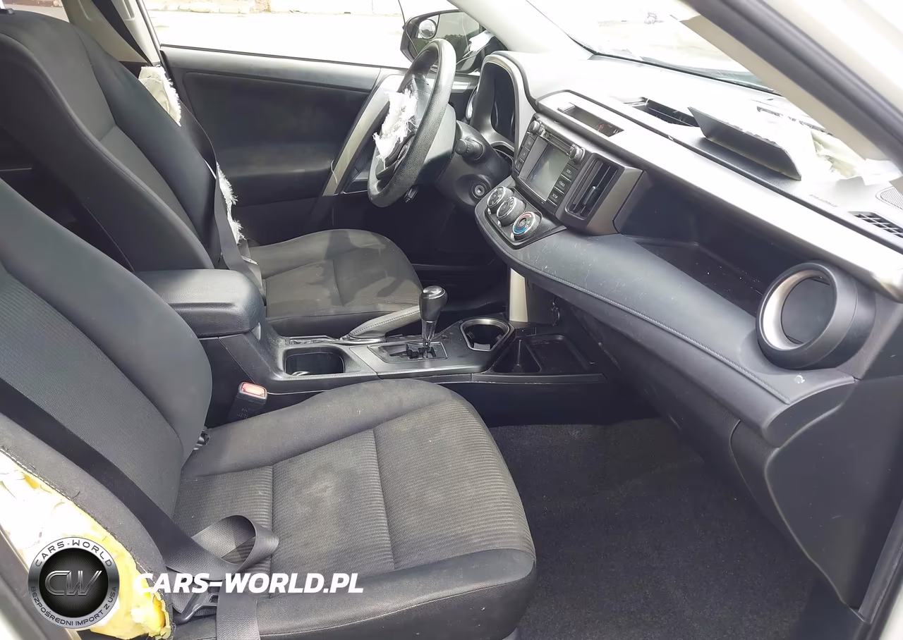 2017 Toyota Rav4 Le VIN:JTMBFREV4HJ115853 - 5
