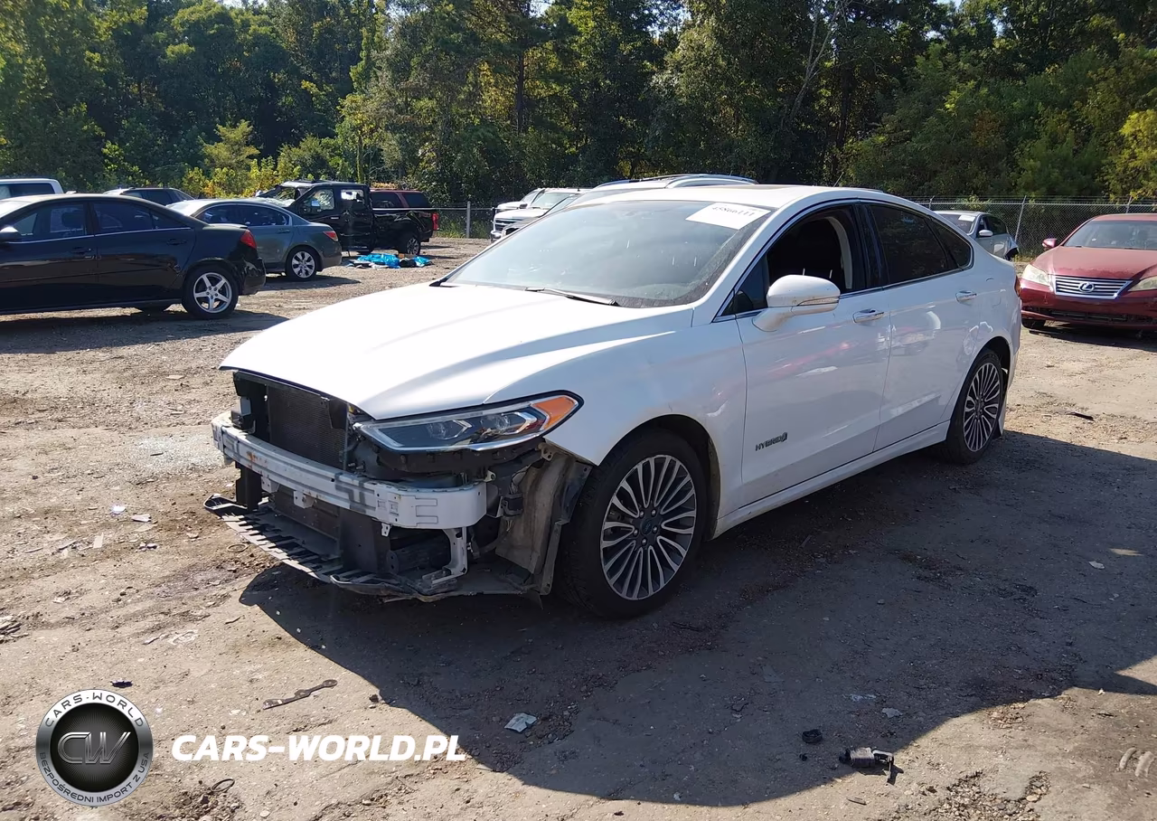 2018 Ford Fusion Hybrid Titanium VIN:3FA6P0RU0JR269943 - 2