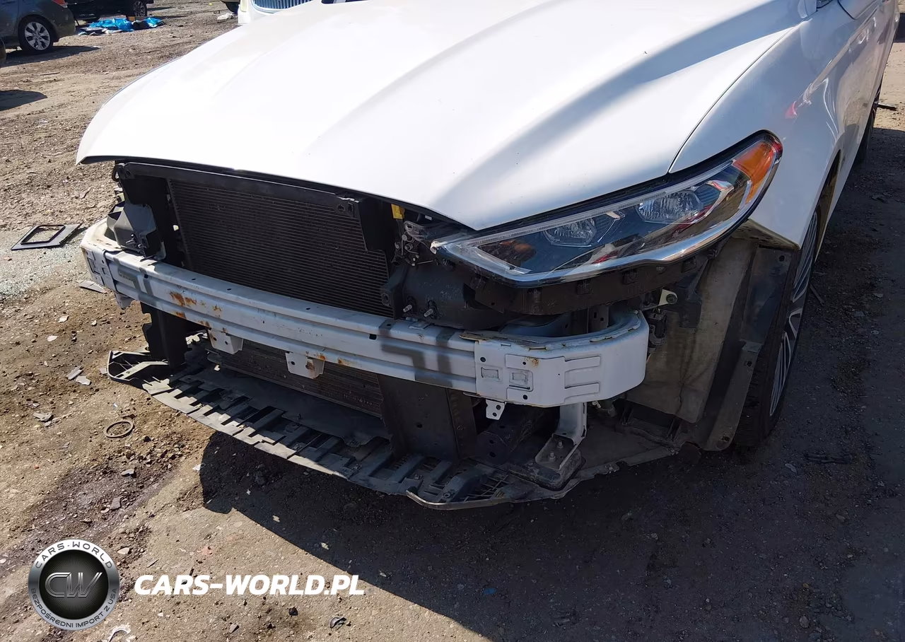 2018 Ford Fusion Hybrid Titanium VIN:3FA6P0RU0JR269943 - 6