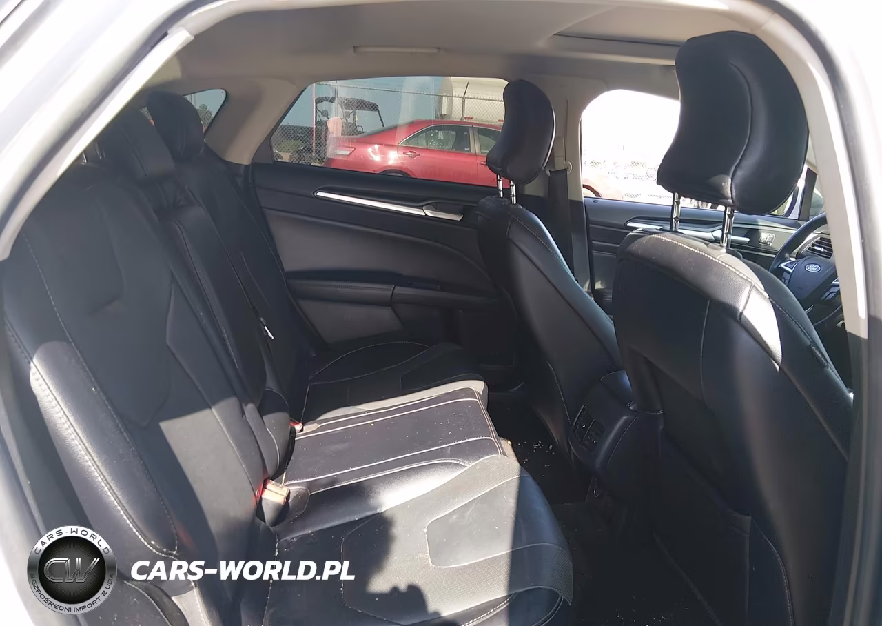 2018 Ford Fusion Hybrid Titanium VIN:3FA6P0RU0JR269943 - 8