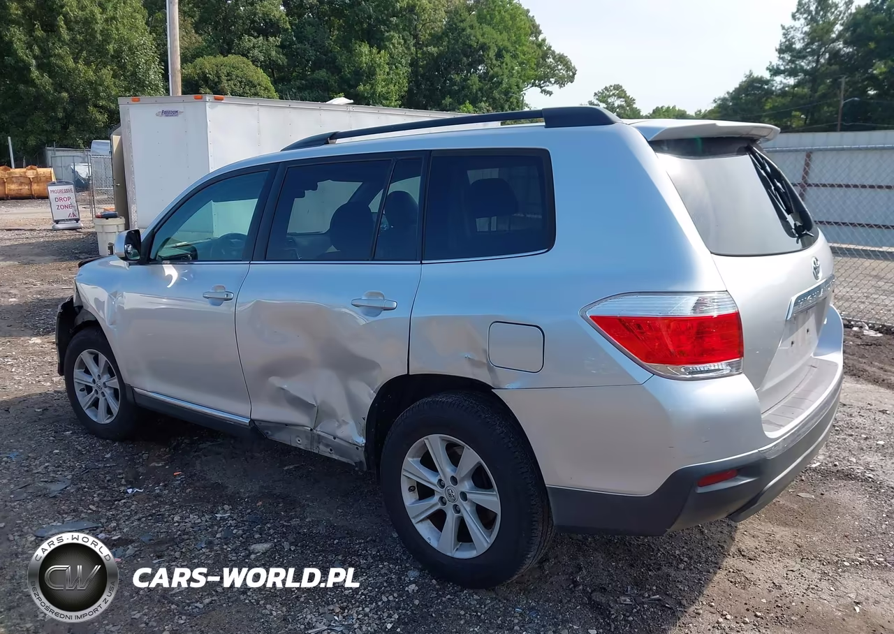 2013 Toyota Highlander Se V6 VIN:5TDBK3EH3DS242562 - 3