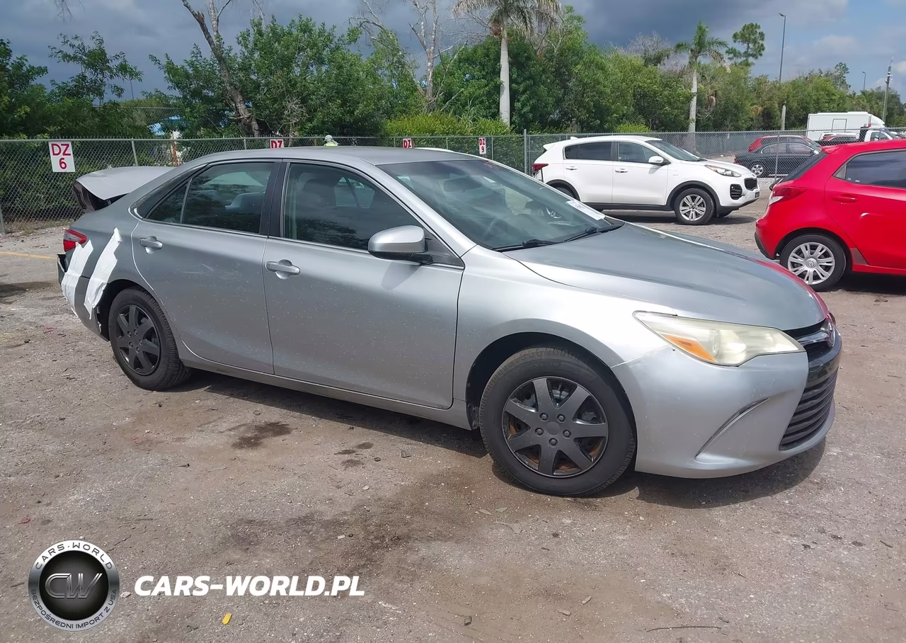 2015 Toyota Camry Le