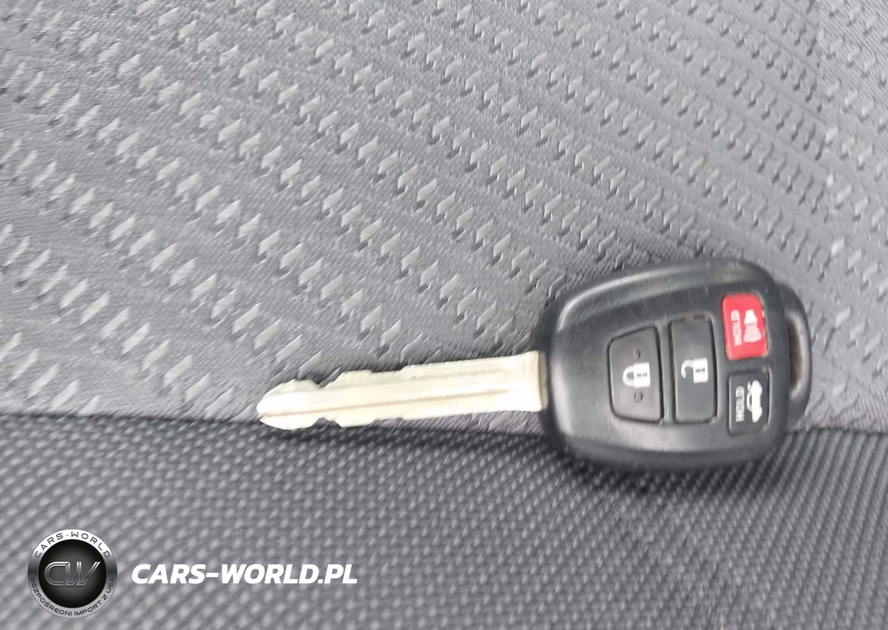 2015 Toyota Camry Le VIN:4T1BF1FK3FU497872 - 11