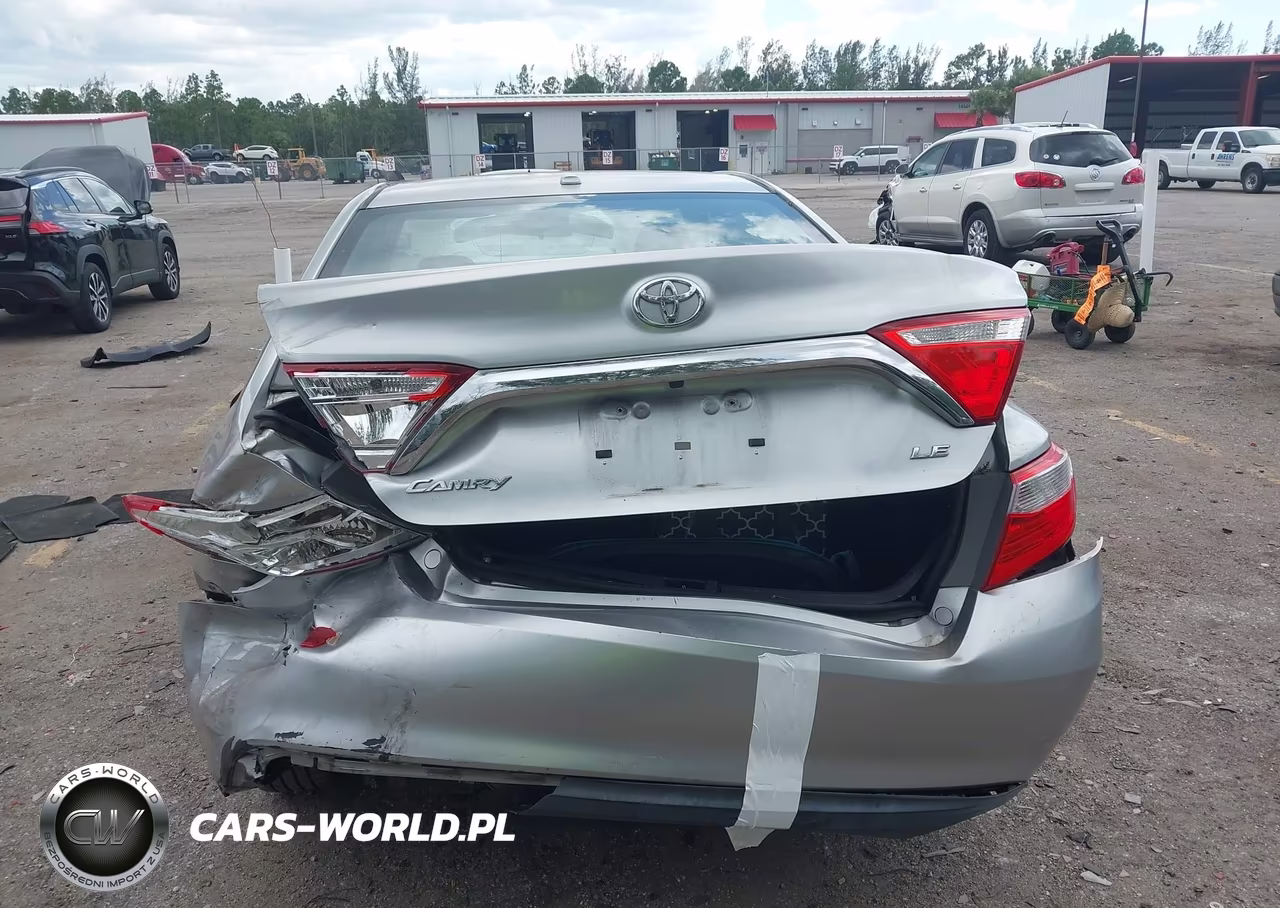 2015 Toyota Camry Le VIN:4T1BF1FK3FU497872 - 16