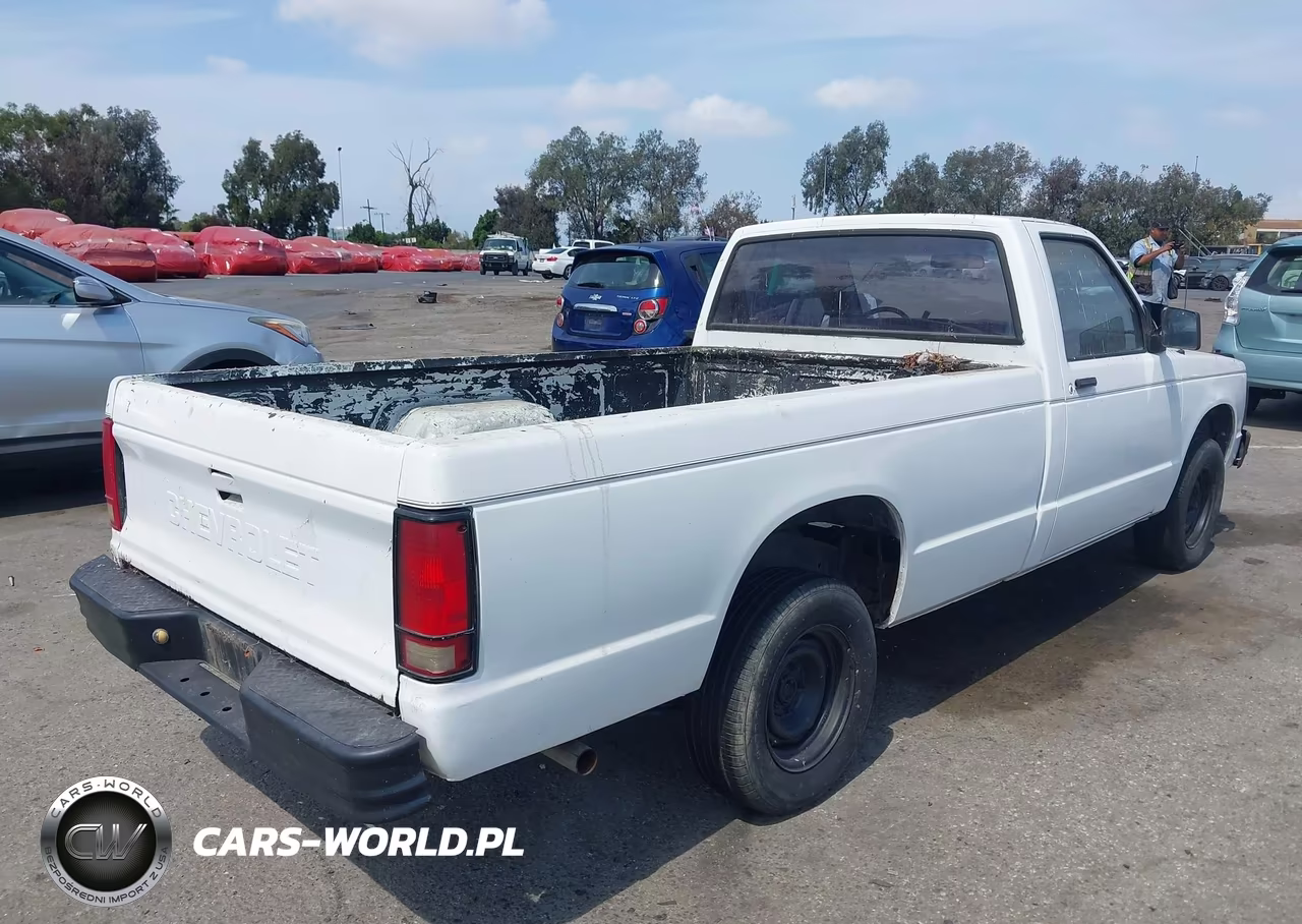 1991 Chevrolet S Truck S10 VIN:1GCCS14ZXM8100717 - 4