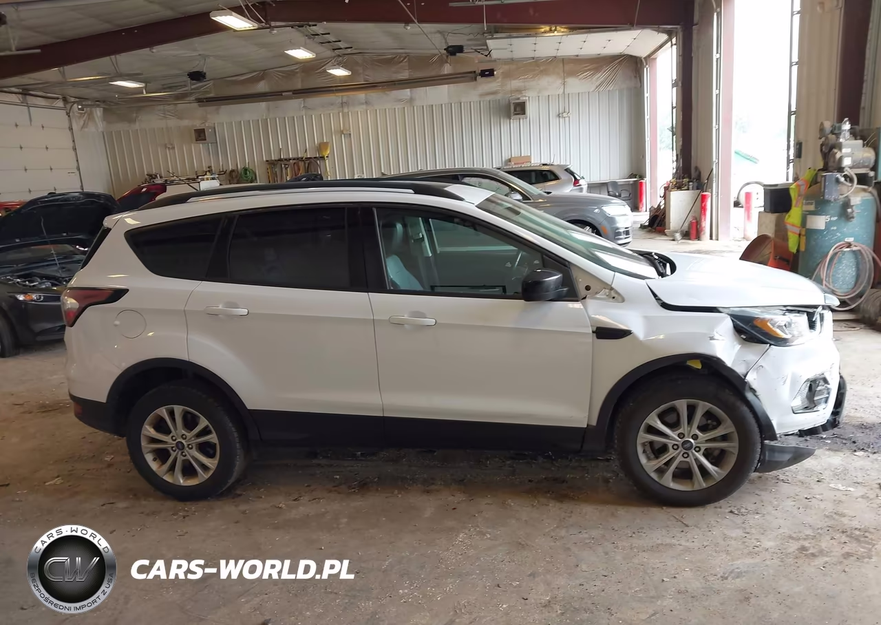 2017 Ford Escape Se VIN:1FMCU9G98HUD46582 - 13
