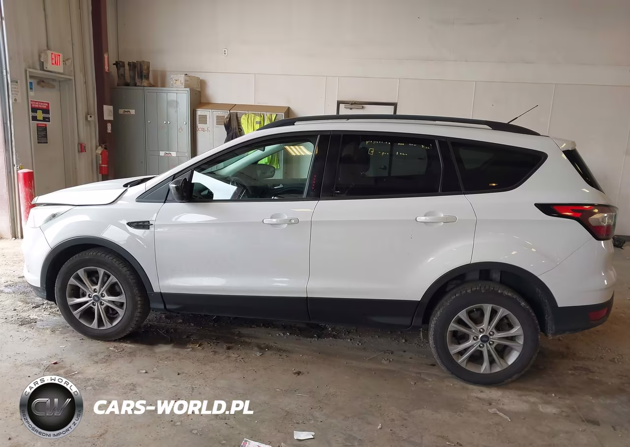 2017 Ford Escape Se VIN:1FMCU9G98HUD46582 - 14