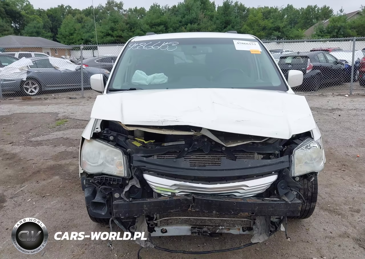 2012 Chrysler Town & Country Touring VIN:2C4RC1BG0CR136587 - 13