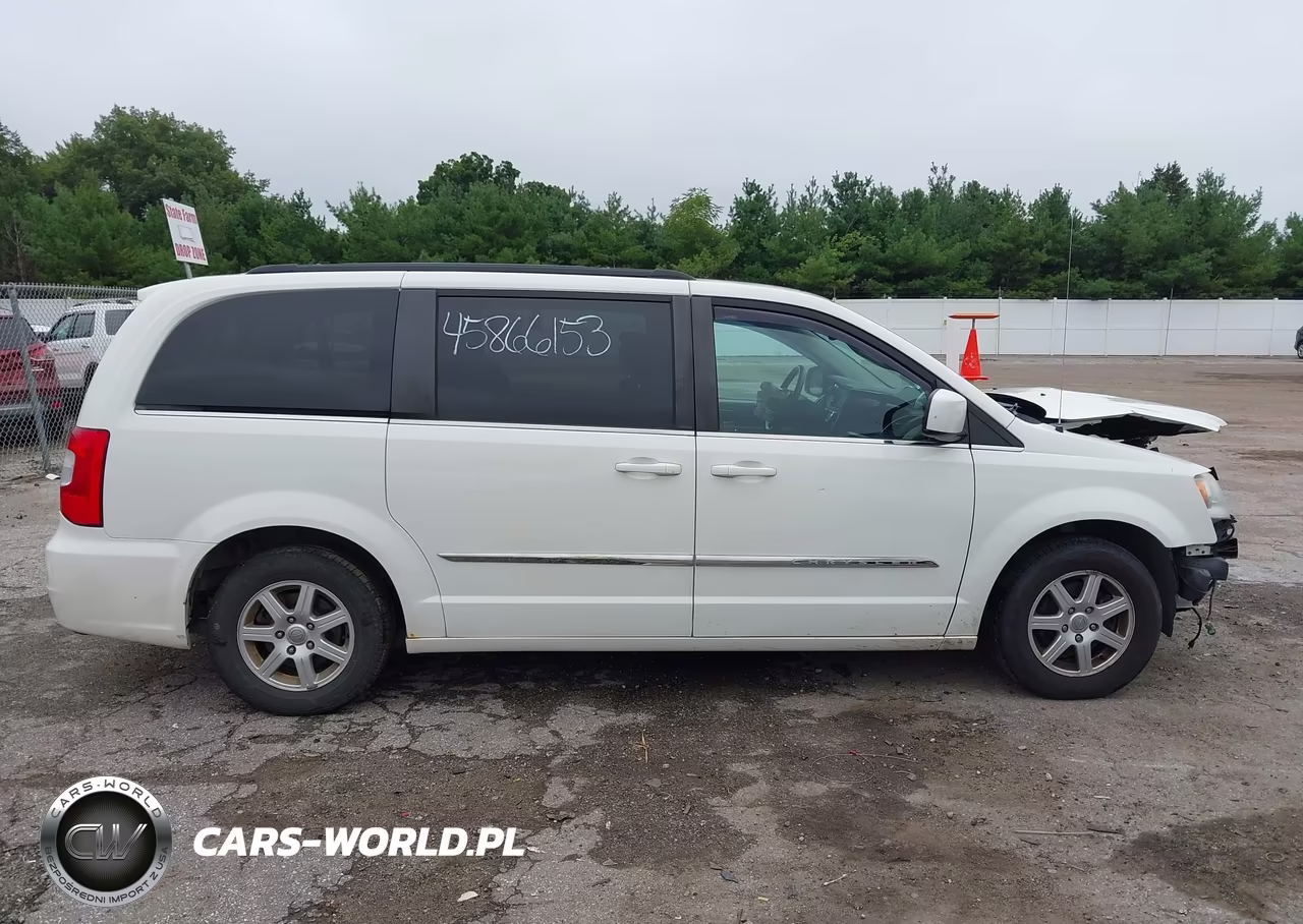 2012 Chrysler Town & Country Touring VIN:2C4RC1BG0CR136587 - 14