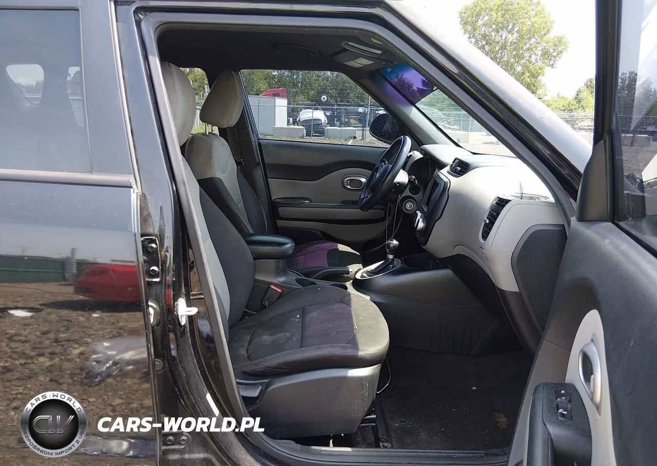 2015 Kia Soul VIN:KNDJN2A2XF7149193 - 5