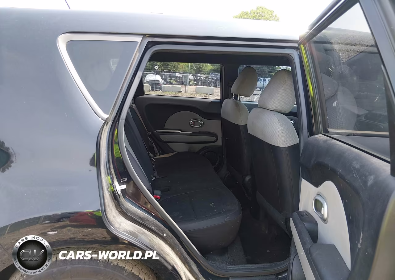 2015 Kia Soul VIN:KNDJN2A2XF7149193 - 8