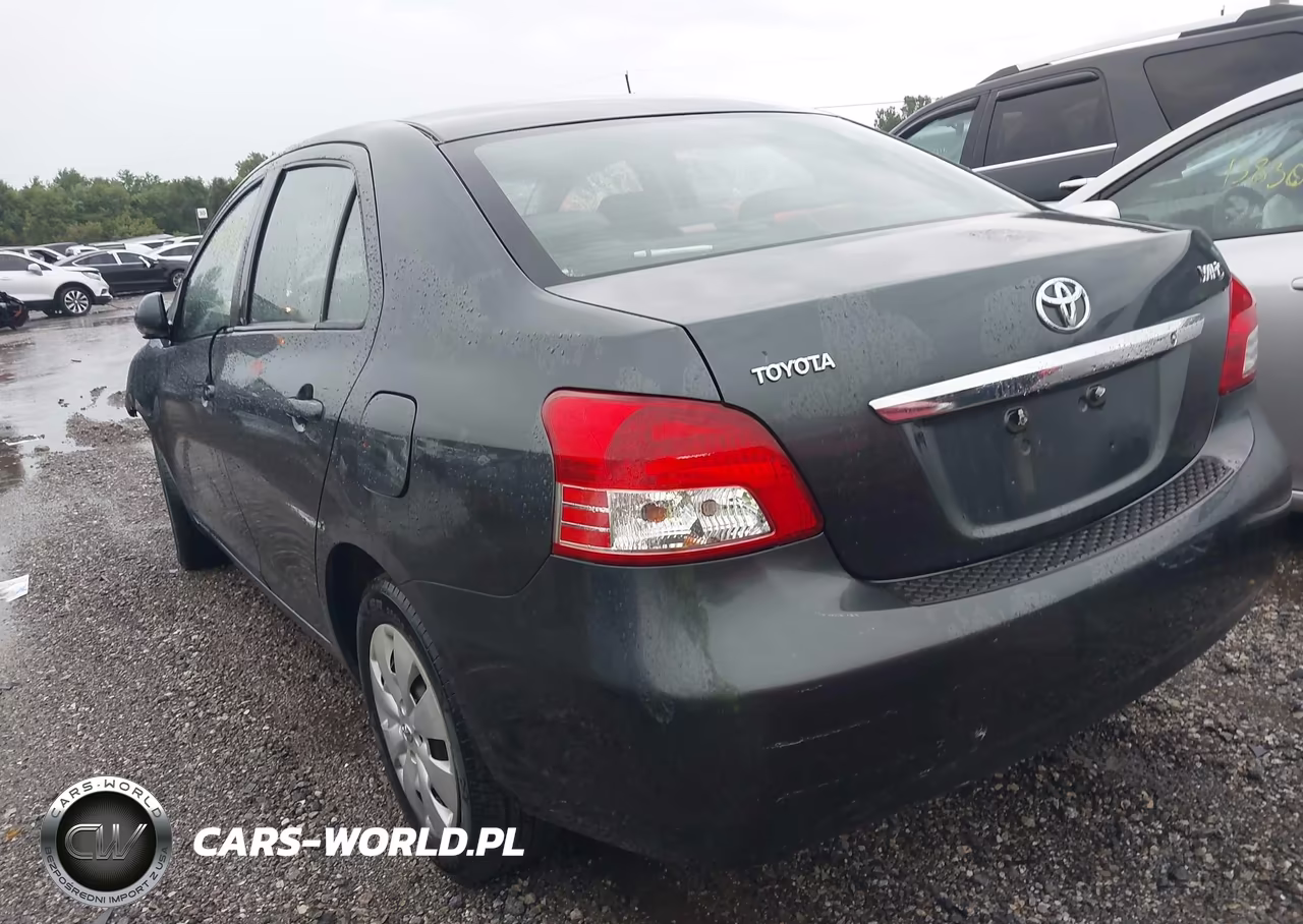 2010 Toyota Yaris VIN:JTDBT4K36A4068800 - 3