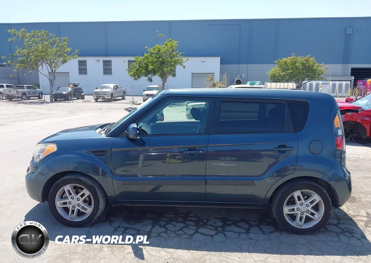 2011 Kia Soul + VIN:KNDJT2A22B7277511 - 15