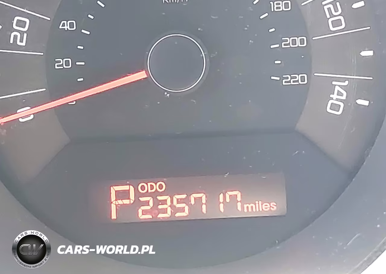 2011 Kia Soul + VIN:KNDJT2A22B7277511 - 16