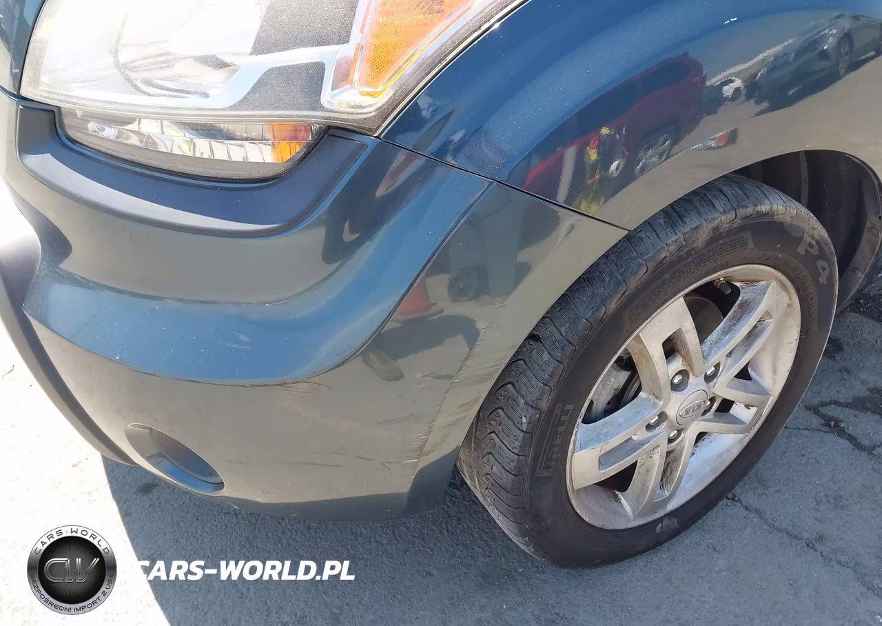 2011 Kia Soul + VIN:KNDJT2A22B7277511 - 6