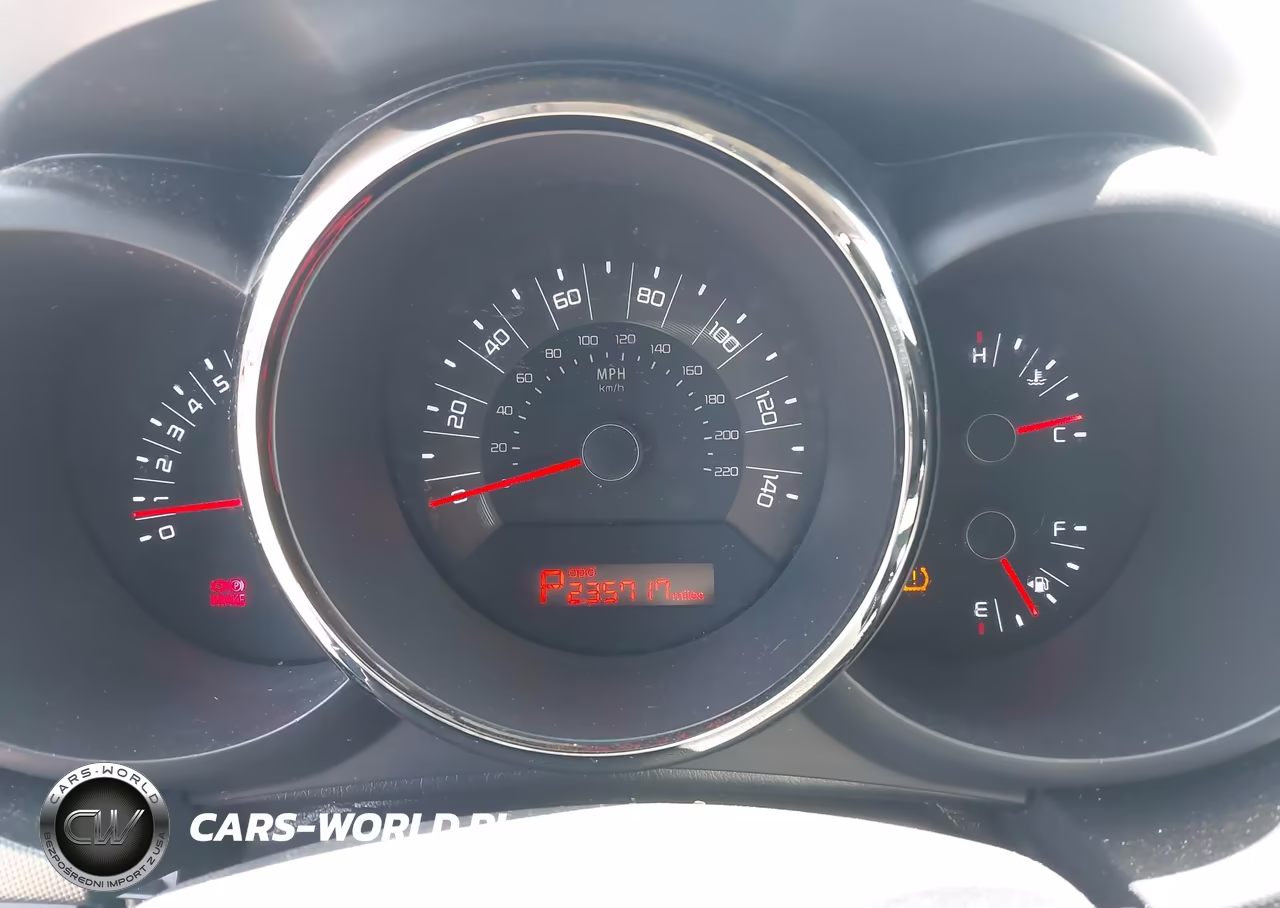 2011 Kia Soul + VIN:KNDJT2A22B7277511 - 7