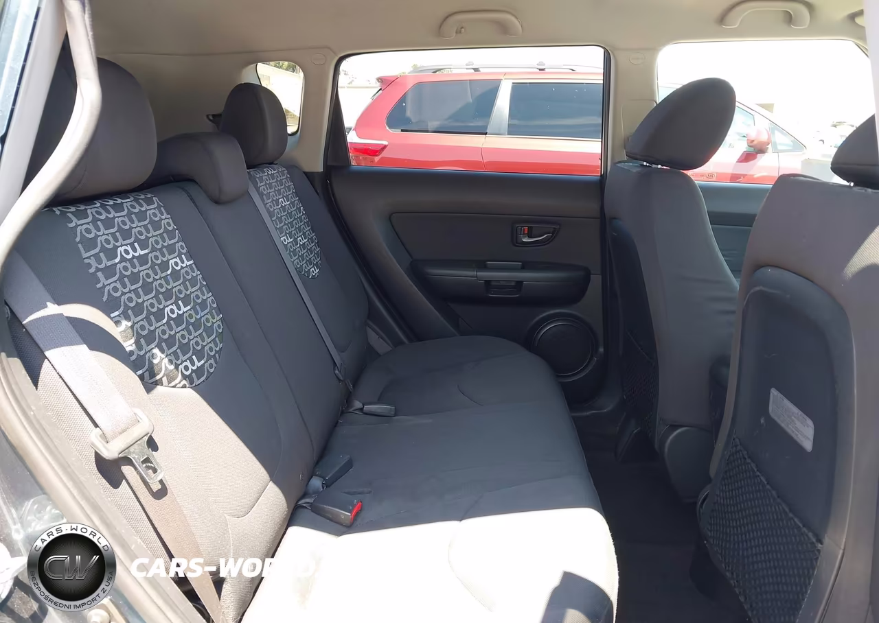 2011 Kia Soul + VIN:KNDJT2A22B7277511 - 8