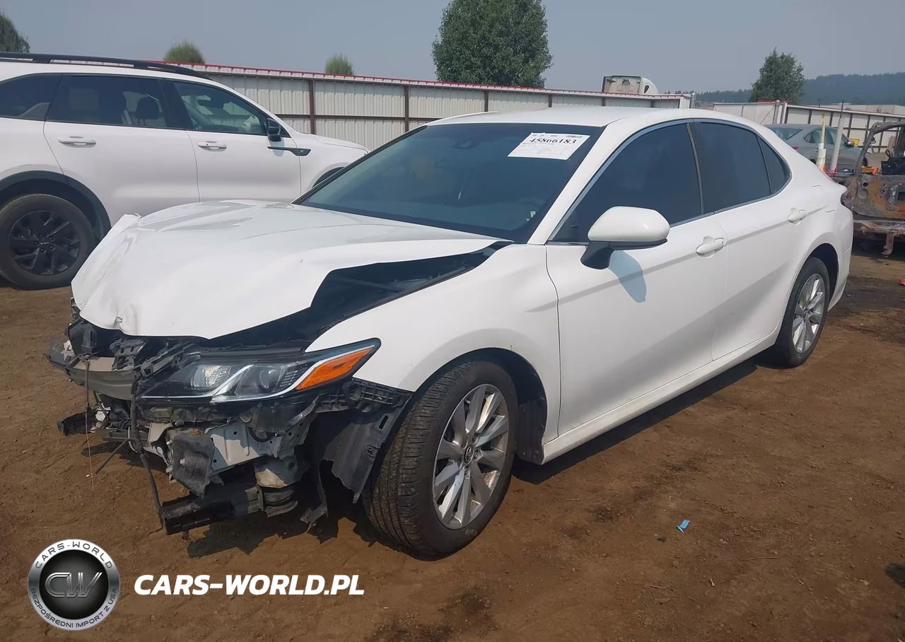 2018 Toyota Camry Le VIN:4T1B11HK6JU011205 - 2