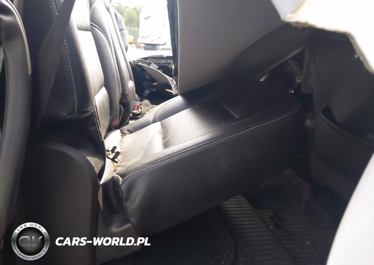 2018 Chevrolet Silverado 1500 1Lt VIN:3GCUKREC4JG168644 - 8