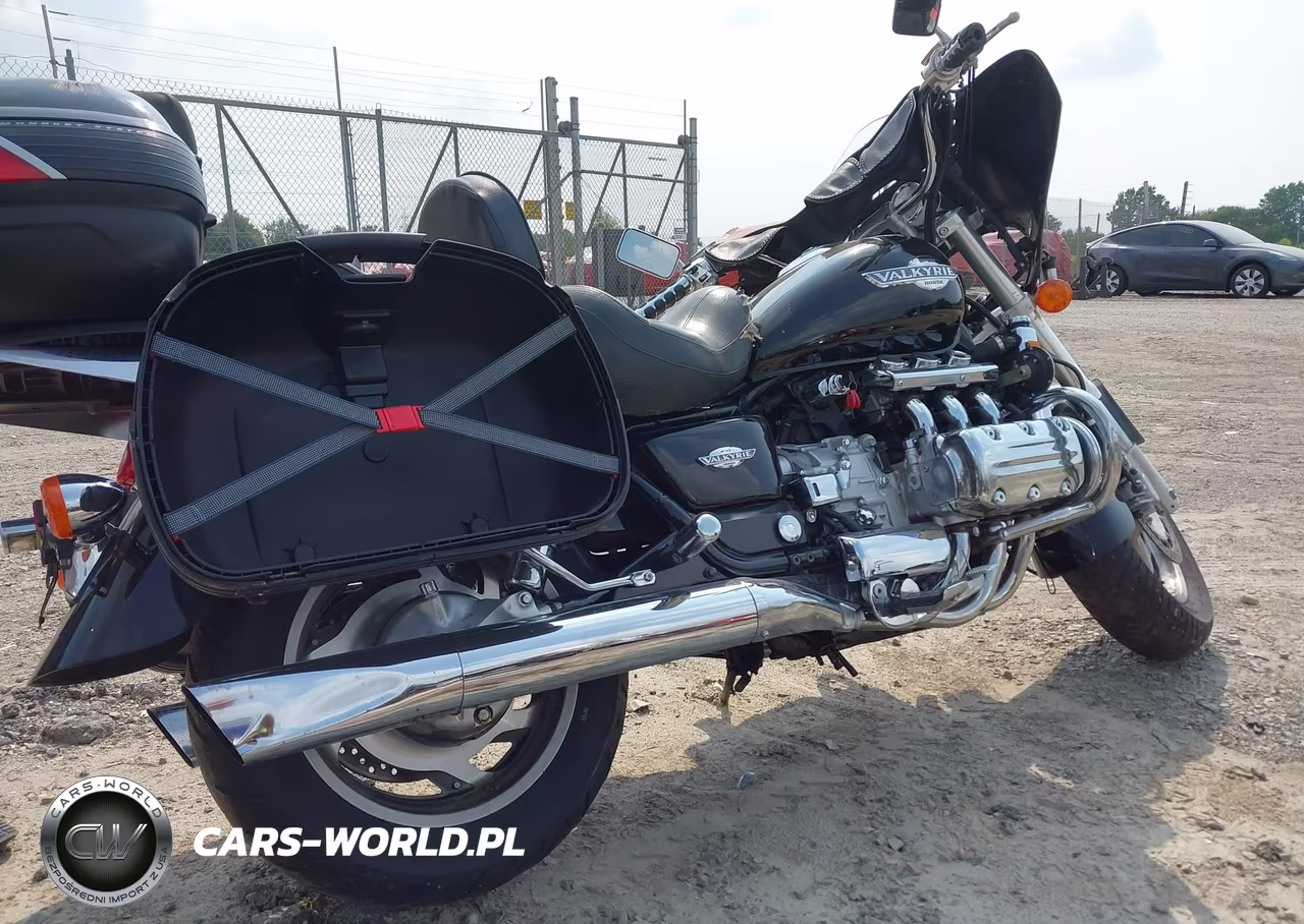 1998 Honda Gl1500 C-2 VIN:1HFSC3401WA104873 - 4