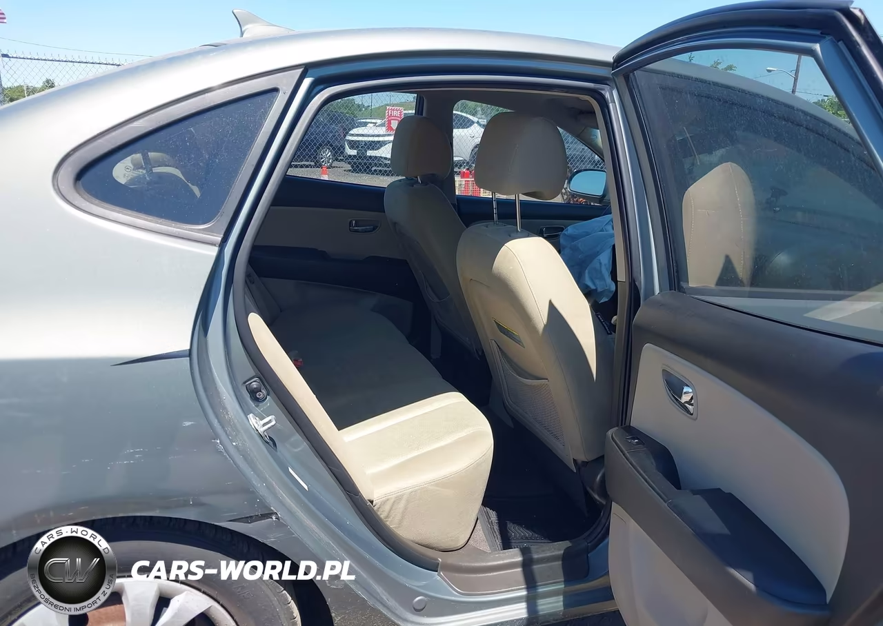 2010 Hyundai Elantra Gls VIN:KMHDU4AD7AU877332 - 8